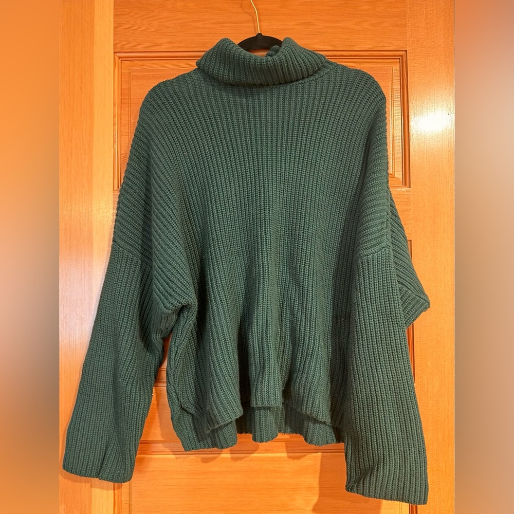 Abercrombie & Fitch Hunter Green Turtleneck Sweater